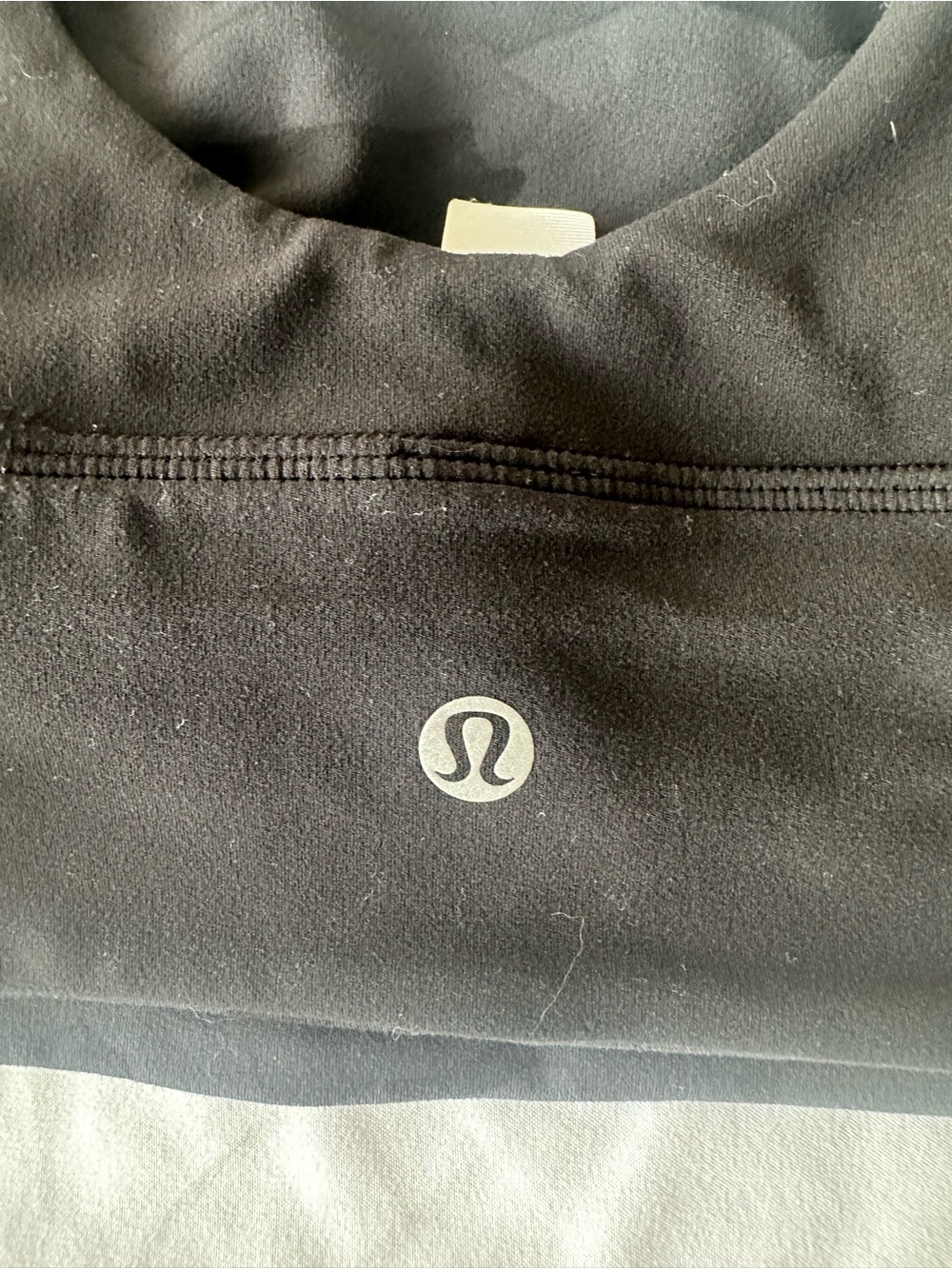 Lululemon Women’s Black Align Reversible Sports Bra Size 8 - Picture 4 of 6